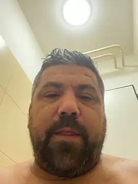 Snapshot of Alexander18edd chatting on October 22, 2025, 11:32 am Alexander18edd online show from October 22, 2025, 11:32 am