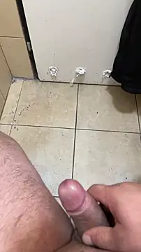 Snapshot of Alexander18edd chatting on December 15, 2025, 10:19 am Alexander18edd online show from December 15, 2025, 10:19 am