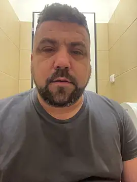 Snapshot of Alexander18edd chatting on February 6, 2026, 7:23 am Alexander18edd online show from February 6, 2026, 7:23 am