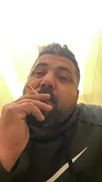 Snapshot of Alexander18edd chatting on February 18, 2026, 8:54 am Alexander18edd online show from February 18, 2026, 8:54 am