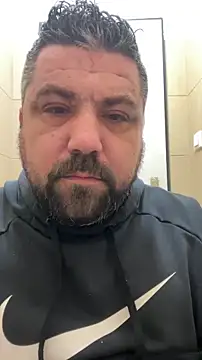 Snapshot of Alexander18edd chatting on February 19, 2026, 10:11 am Alexander18edd online show from February 19, 2026, 10:11 am