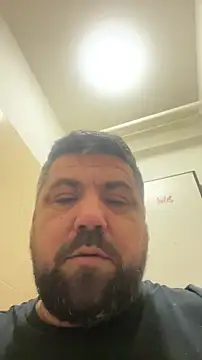 Snapshot of Alexander18edd chatting on February 23, 2026, 9:28 am Alexander18edd online show from February 23, 2026, 9:28 am