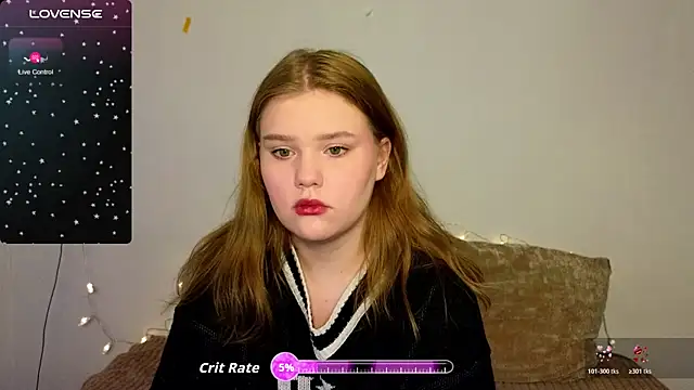 Snapshot of LaseyMoon chatting on February 18, 2026, 9:16 am LaseyMoon online show from February 18, 2026, 9:16 am