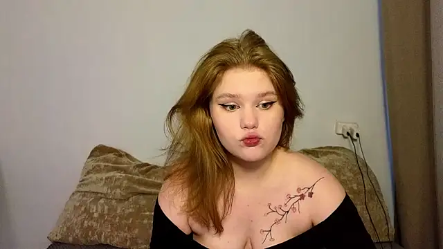 Snapshot of LaseyMoon chatting on March 1, 2026, 6:04 am LaseyMoon online show from March 1, 2026, 6:04 am