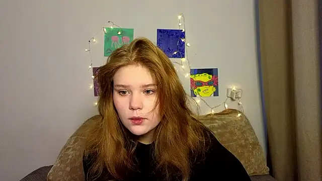 Snapshot of LaseyMoon chatting on March 4, 2026, 6:30 am LaseyMoon online show from March 4, 2026, 6:30 am