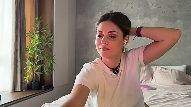  Allie  online show from March 24, 2026, 11:48 am