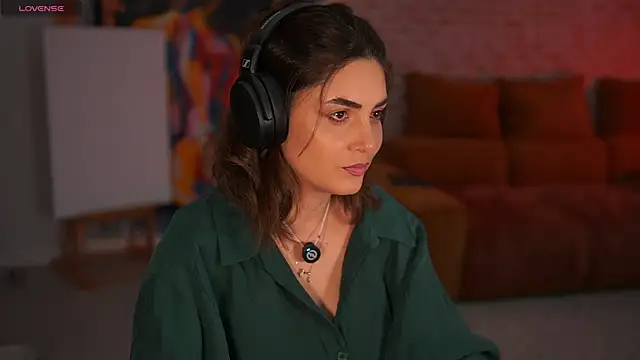 Snapshot of _Allie_ chatting on July 14, 2026, 10:21 am Allie online show from July 14, 2026, 10:21 am