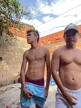 twinks 28 online show from March 4, 2026, 1:17 pm