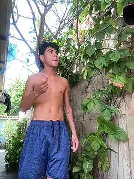 twinks 28 online show from May 30, 2026, 12:35 pm