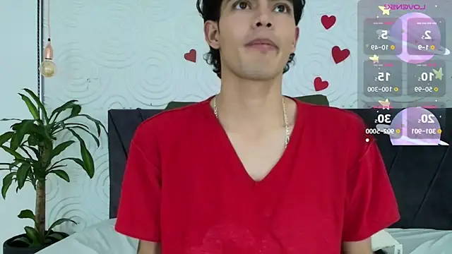 Snapshot of Maximoherrera_16 chatting on May 28, 2026, 12:46 pm Maximoherrera 16 online show from May 28, 2026, 12:46 pm