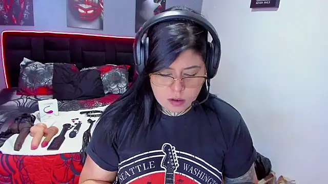 Veronika metal online show from July 21, 2026, 10:12 pm