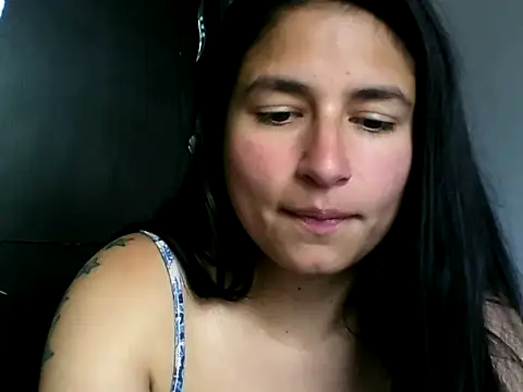 Escarcha-blue online show from February 27, 2025, 7:04 pm