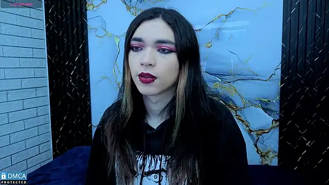 Snapshot of MaeveKuro chatting on March 3, 2026, 3:01 am MaeveKuro online show from March 3, 2026, 3:01 am