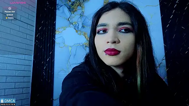 Snapshot of MaeveKuro chatting on March 6, 2026, 3:03 am MaeveKuro online show from March 6, 2026, 3:03 am