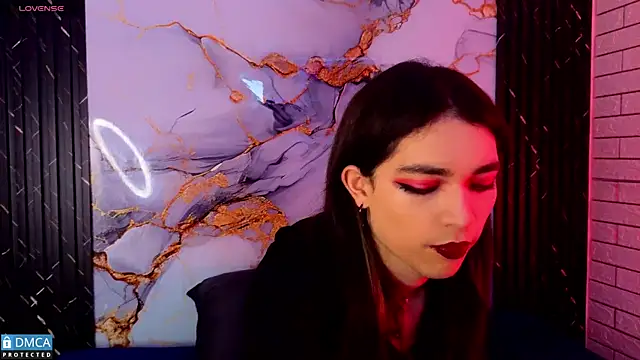 Snapshot of MaeveKuro chatting on March 20, 2026, 3:11 am MaeveKuro online show from March 20, 2026, 3:11 am