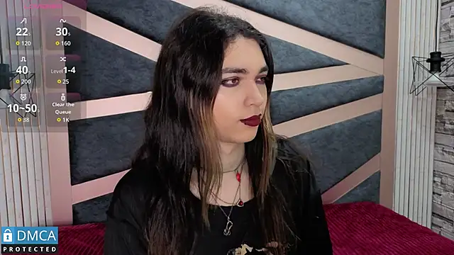 Snapshot of MaeveKuro chatting on April 9, 2026, 3:06 am MaeveKuro online show from April 9, 2026, 3:06 am