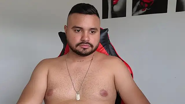 Snapshot of khalidferrer chatting on February 26, 2025, 1:41 pm khalidferrer online show from February 26, 2025, 1:41 pm