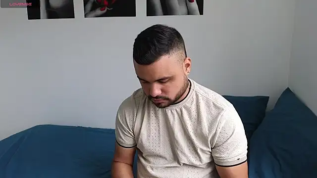 Snapshot of khalidferrer chatting on March 4, 2025, 3:15 pm khalidferrer online show from March 4, 2025, 3:15 pm