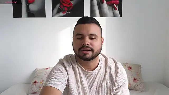 Snapshot of khalidferrer chatting on March 7, 2025, 12:34 pm khalidferrer online show from March 7, 2025, 12:34 pm