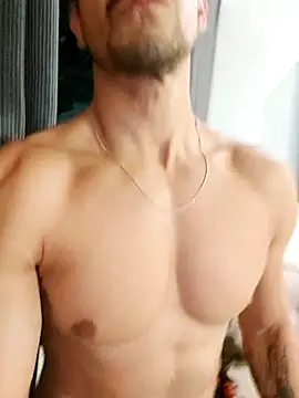 juniortche1313 online show from January 10, 2026, 2:24 am