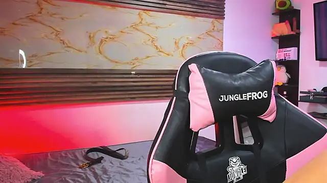 Cloe roouse online show from March 13, 2026, 7:42 pm