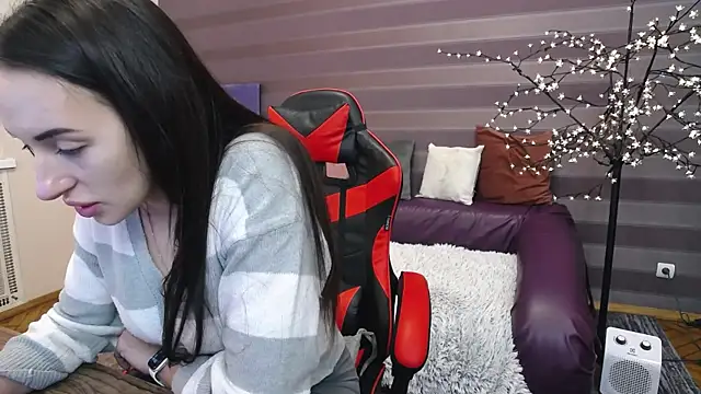 JenniferStone online show from January 18, 2025, 6:45 am