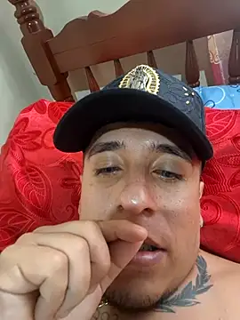 Snapshot of frankli2681 chatting on February 26, 2025, 9:48 pm frankli2681 online show from February 26, 2025, 9:48 pm