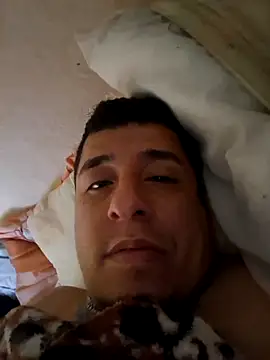 Snapshot of frankli2681 chatting on April 16, 2026, 3:35 pm frankli2681 online show from April 16, 2026, 3:35 pm