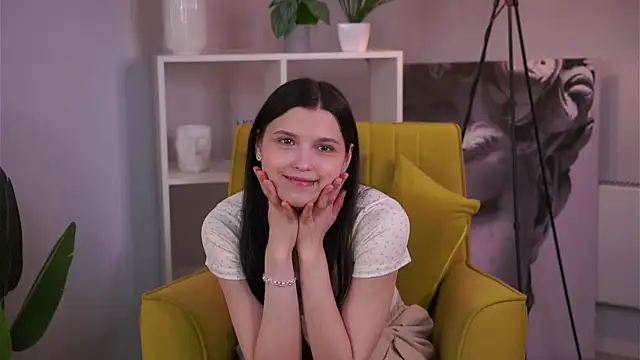 ErlineDumford online show from February 28, 2025, 11:14 am