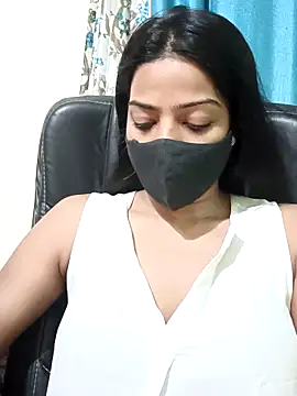 CRAZY  BITE online show from May 13, 2026, 8:06 pm