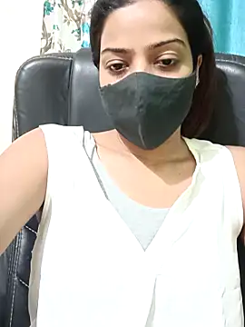 CRAZY  BITE online show from May 18, 2026, 8:47 pm
