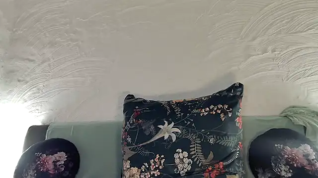 Rosemarie Blu online show from March 1, 2026, 8:33 pm