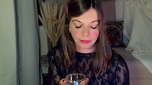Snapshot of Rosemarie_Blu chatting on May 10, 2026, 8:25 pm Rosemarie Blu online show from May 10, 2026, 8:25 pm
