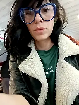 Snapshot of Ali3Martin chatting on March 14, 2025, 10:27 pm Ali3Martin online show from March 14, 2025, 10:27 pm