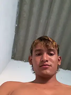 Snapshot of Babyalienqm chatting on February 13, 2026, 9:55 pm Babyalienqm online show from February 13, 2026, 9:55 pm