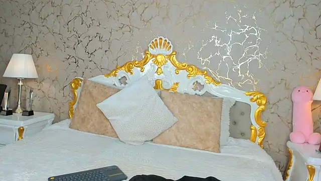 ScarlettWallace online show from March 11, 2025, 10:31 pm