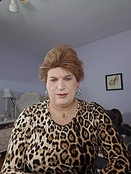 Snapshot of Victoriatv1 chatting on January 12, 2025, 12:39 am Victoriatv1 online show from January 12, 2025, 12:39 am