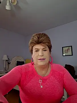 Snapshot of Victoriatv1 chatting on October 19, 2025, 10:43 pm Victoriatv1 online show from October 19, 2025, 10:43 pm