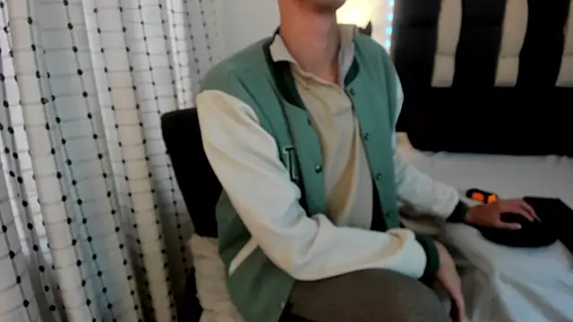 Snapshot of loverisu-coral chatting on December 21, 2025, 7:21 pm loverisu-coral online show from December 21, 2025, 7:21 pm