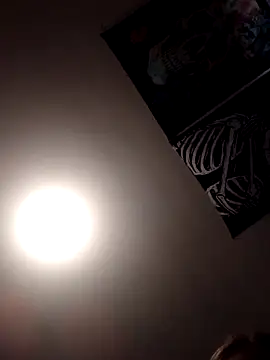 Snapshot of 1Zoey101 chatting on February 4, 2026, 4:07 am 1Zoey101 online show from February 4, 2026, 4:07 am