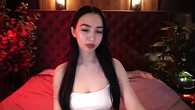 Snapshot of WildKittenX_ chatting on February 10, 2026, 6:50 am WildKittenX online show from February 10, 2026, 6:50 am