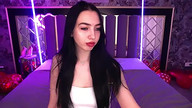 Snapshot of WildKittenX_ chatting on February 13, 2026, 6:53 am WildKittenX online show from February 13, 2026, 6:53 am