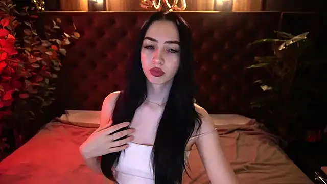 Snapshot of WildKittenX_ chatting on February 16, 2026, 6:42 am WildKittenX online show from February 16, 2026, 6:42 am