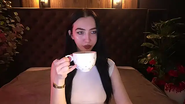 WildKittenX  online show from April 14, 2026, 5:46 am