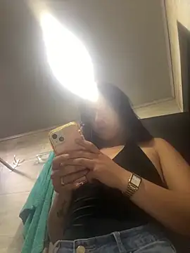 Mila LS online show from November 27, 2025, 1:02 pm