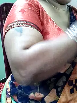 Snapshot of abinaya26 chatting on March 14, 2026, 12:43 pm abinaya26 online show from March 14, 2026, 12:43 pm