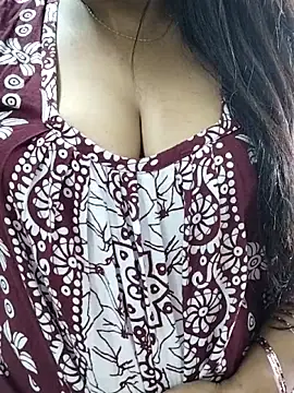 Snapshot of abinaya26 chatting on March 17, 2026, 4:17 am abinaya26 online show from March 17, 2026, 4:17 am