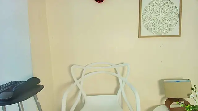 mary cute9 online show from April 13, 2026, 12:32 pm