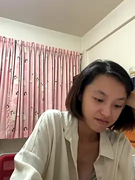 ladypaggy online show from December 16, 2025, 4:34 pm