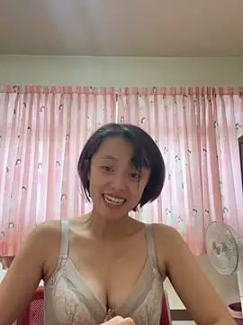 ladypaggy online show from February 23, 2026, 6:00 am